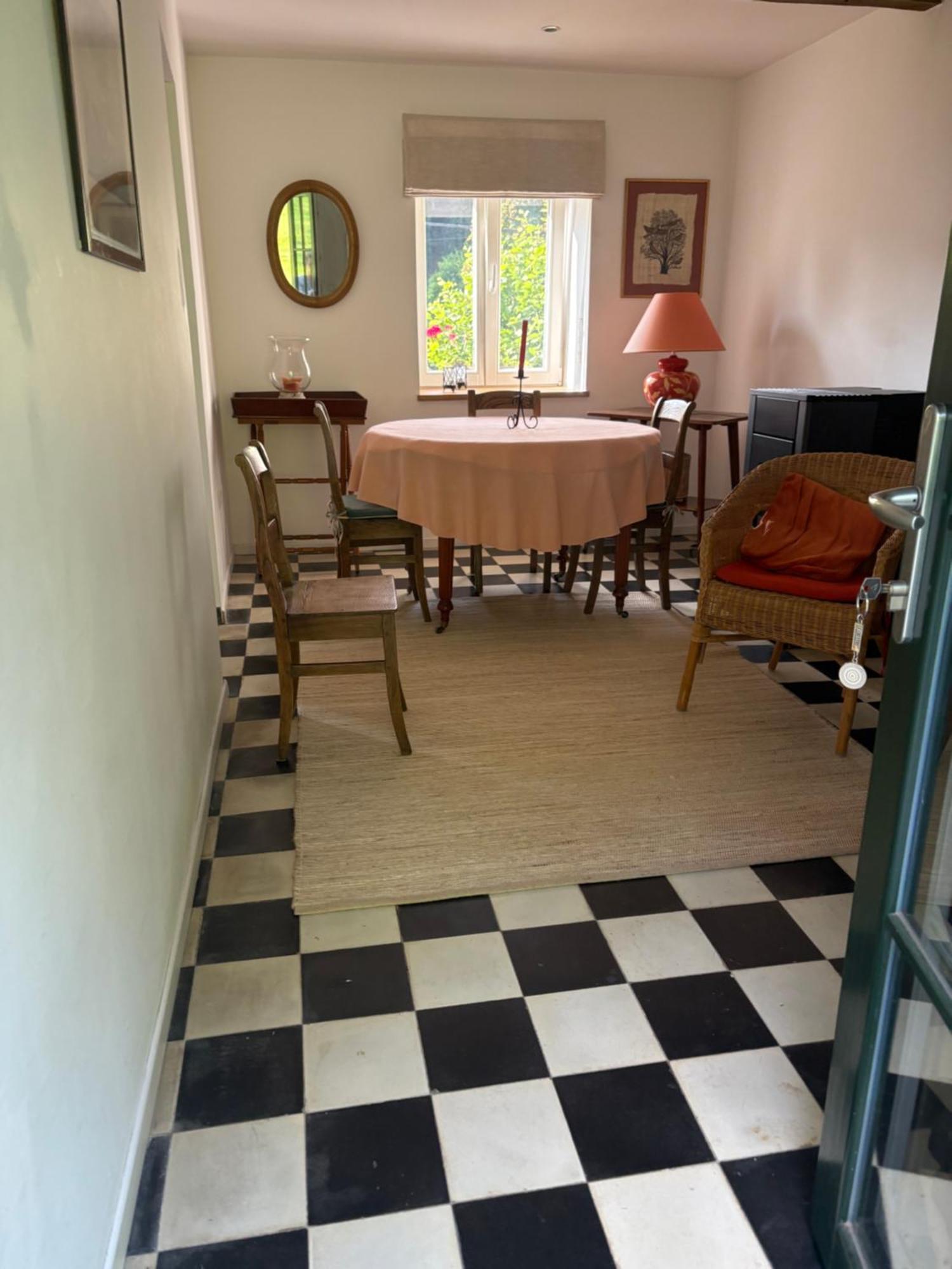 La Petite Maison Blanche
